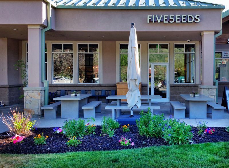 17 Utah Scone Breakfast Spots Where The Honey Butter Turns First-Timers Into Regulars 19 Five5eeds - Salt Lake City, Utah