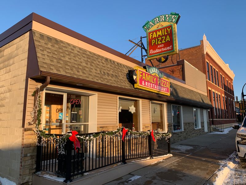 11 Minnesota Pizza Parlors That Still Use Brick Ovens Older Than the Town 14 Larry's Family Pizza - Wadena