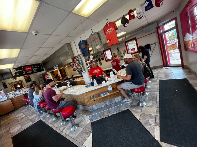 This South Dakota Burger Counter Serves Flat-Top Burgers Locals Say Still Draw Crowds 7 Why This Counter Still Matters