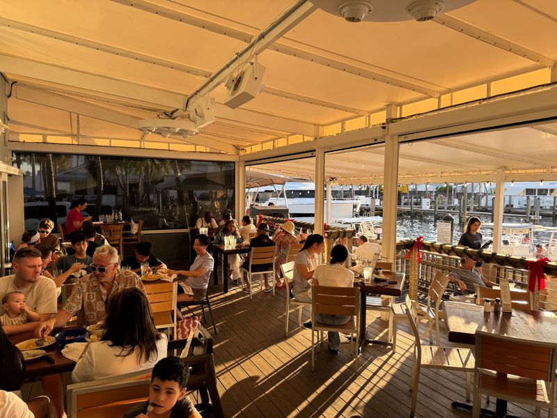 14 Florida Fish Fry Joints Where The Mahi Sandwich Disappears Fast At Lunch 12 Coconuts - Fort Lauderdale, Florida