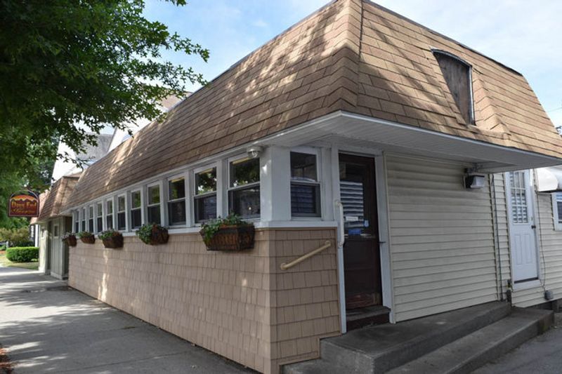 11 Comfort-Food Diners Across America That Prove Big Portions Aren’t Going Anywhere 9 Carl's Oxford Diner - Oxford, Massachusetts