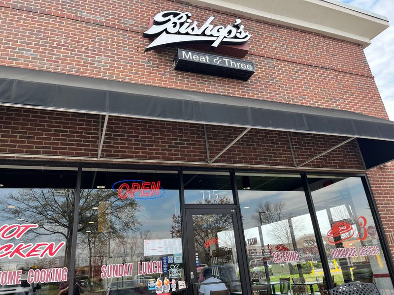13 Tennessee Meat-and-Three Counters Where Locals Say Every Plate Feels Like Sunday 12 Bishop's - Franklin, Tennessee