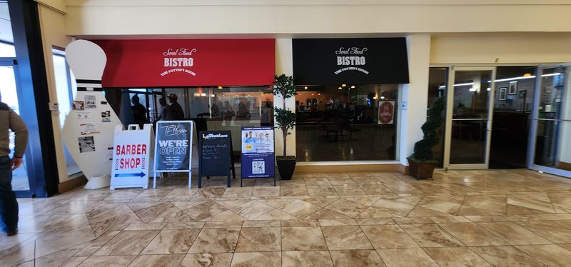 12 Soul Food Kitchens Across America Where Every Plate Feels Like Sunday at Grandma’s 10 Soul Food Bistro - Jacksonville, Florida