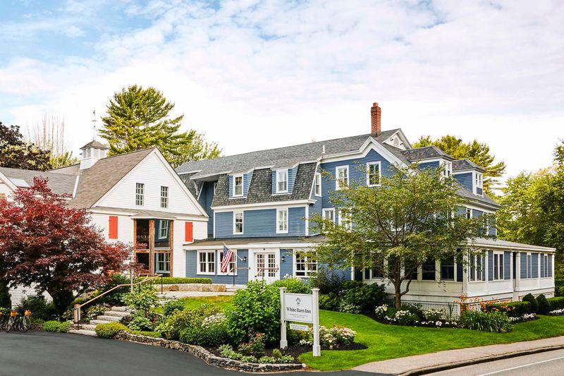 A Food Lover’s Tour of 50 Unusual and Unforgettable Spots Across America 20 The White Barn Inn Restaurant- Kennebunk, Maine