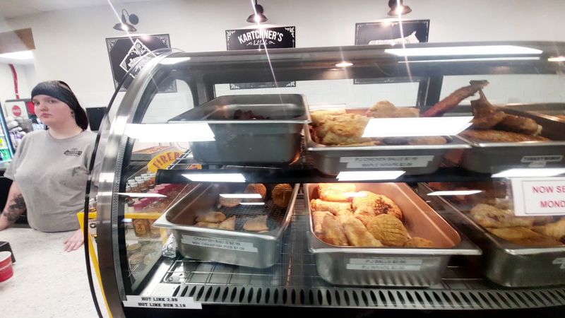 19 Plate Lunch Spots Across America Where the Daily Special Sells Out Before 1 PM 6 Kartchner’s Specialty Meats - Scott, Louisiana