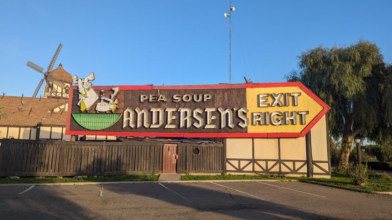 I Drove from Coast to Coast To Try 18 Chicken Fried Steak Plates (7 Deserved a Standing Ovation) 20 Pea Soup Andersen's - Santa Nella, California