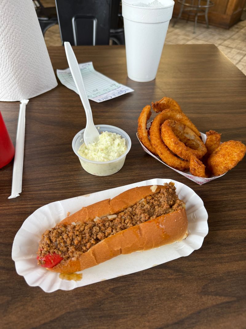 This Georgia Drive-In Serves Chili Dogs Locals Swear Taste Exactly Like They Remember From Childhood 7 Chili Slaw Dog Cooldown