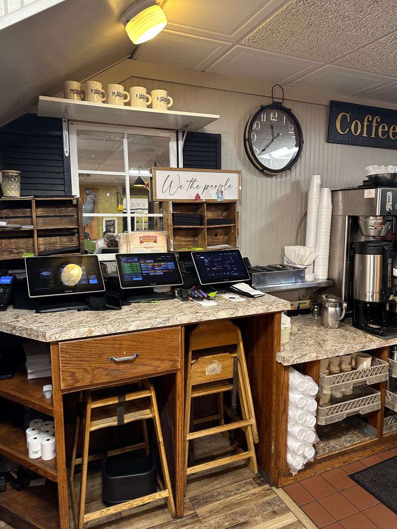 Grandma’s Kitchen Vibe on Main Street