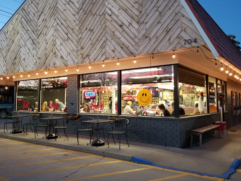 Do-B's - Emporia, Kansas