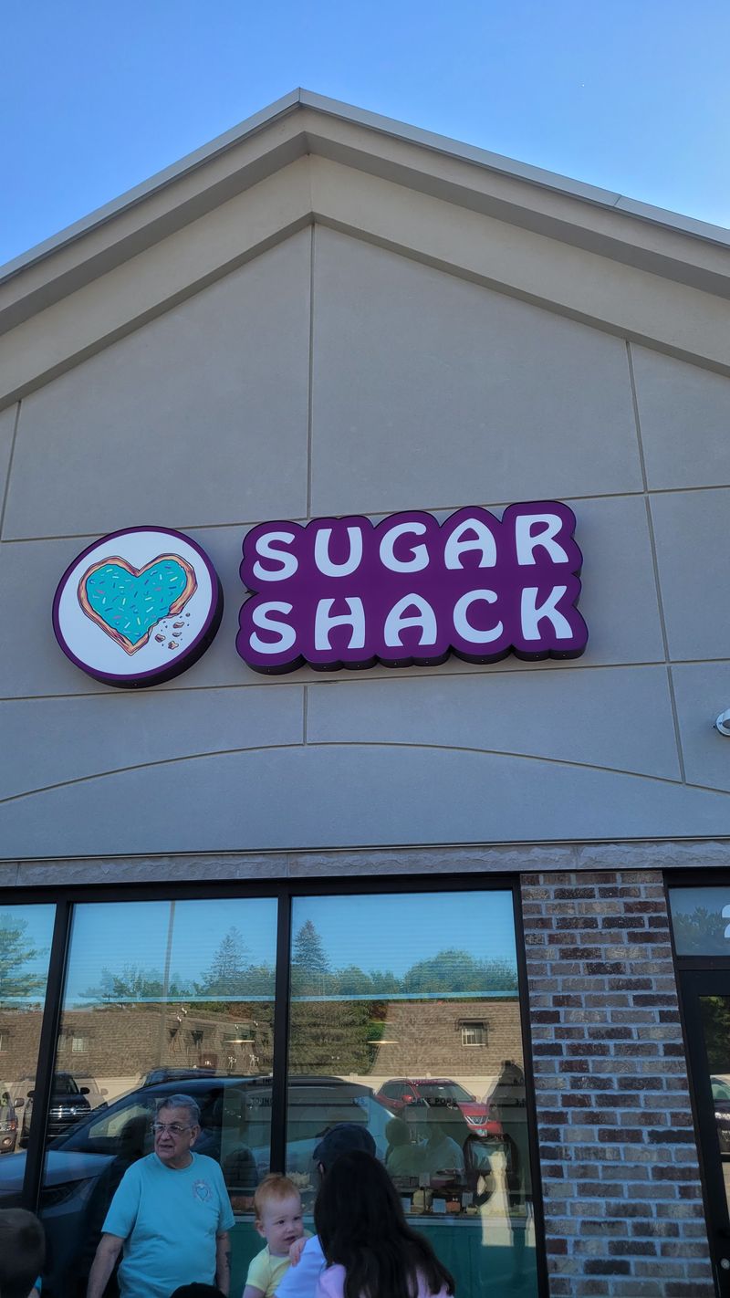 9 Hidden Illinois Diners Where Blue Plate Specials Still Arrive Piled High 12 Sugar Shack Cookie Co - New Lenox, Illinois