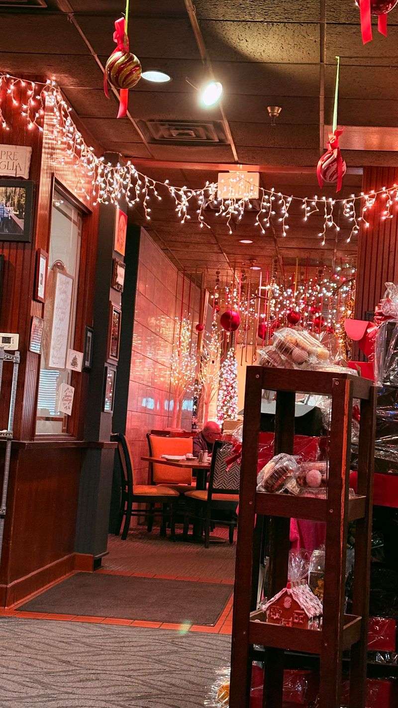 This Kansas City Italian Restaurant Serves Old-School Red Sauce Plates Locals Say Never Change 7 Why Locals Drive Back