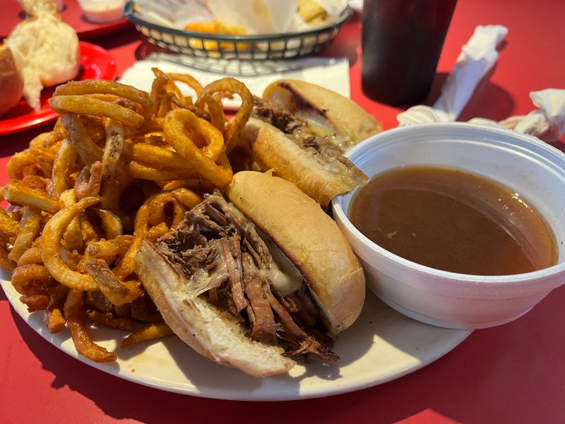 This Arkansas Family Restaurant Sells Out Of Pot Roast Nearly Every Evening 7 World Famous French Dip