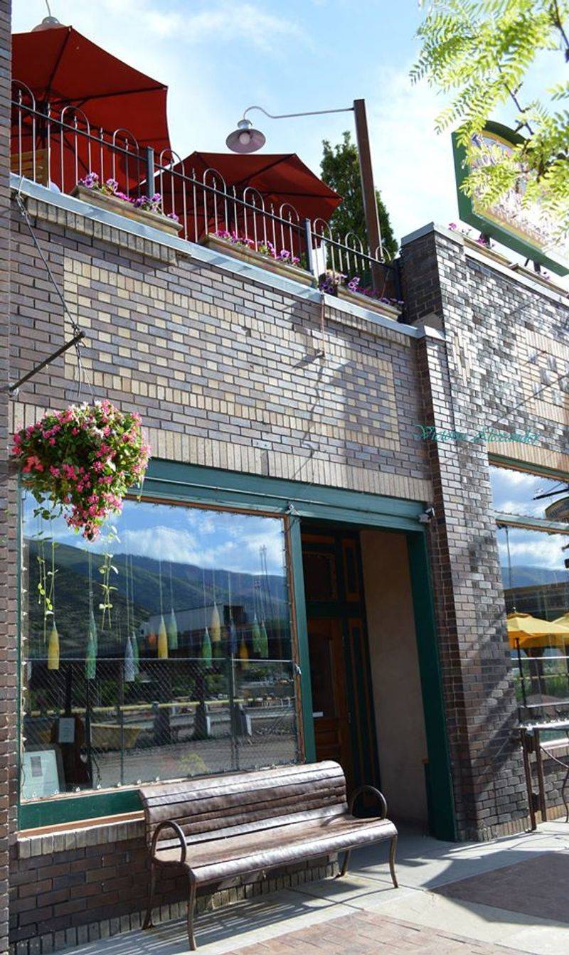 Juicy Lucy's Steakhouse - Glenwood Springs, Colorado