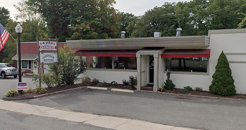 I Spent a Long Weekend Chasing 20 Small-Town Brunch Spots (6 Were Shockingly Affordable and Amazing) 22 Laurel Diner – Southbury, Connecticut