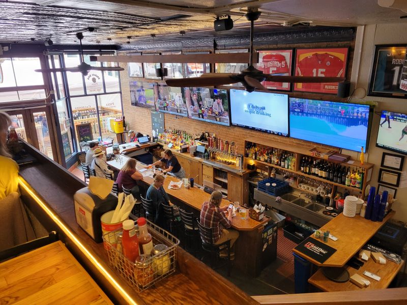 12 Mountain-Style Pizza Cabins Across America Everyone Seems to Talk About 7 Brown Dog Pizza – Telluride, CO