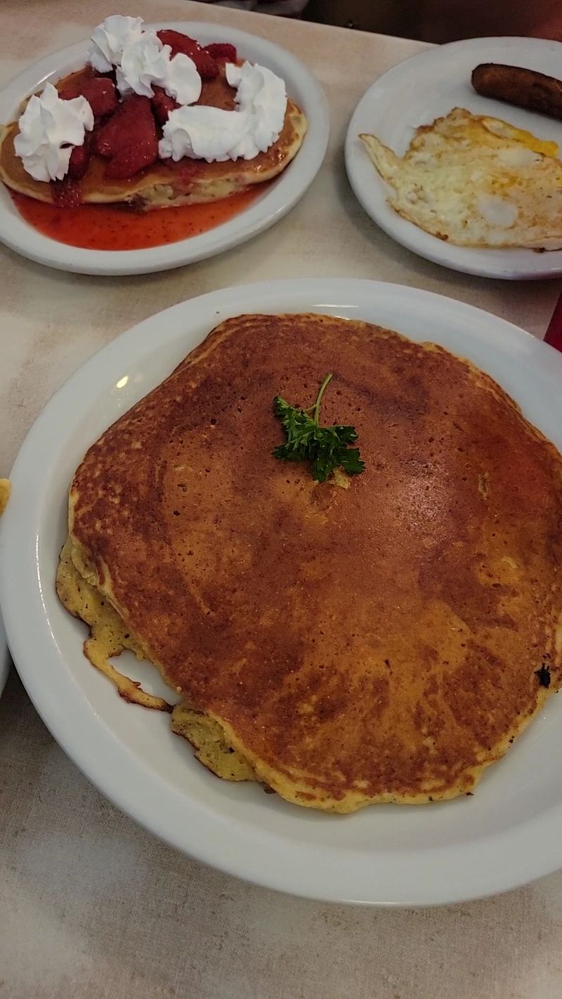 This Wisconsin Game-Day Diner Serves Scramblers And Pancakes So Big Locals Skip Lunch After Breakfast 7 Pancakes That Skip Lunch