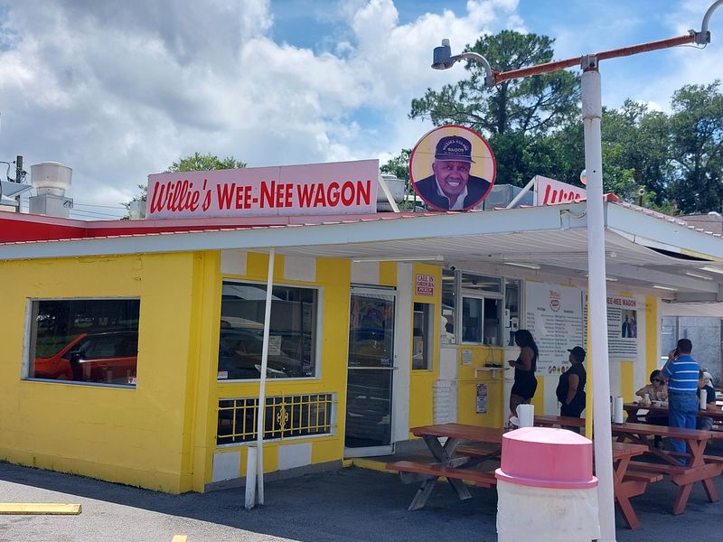 Willie's Wee-Nee Wagon - Brunswick, Georgia