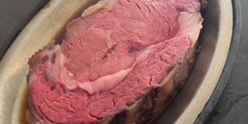 This Classic Supper Club Serves Prime Rib Many Americans Say Defines the Weekend