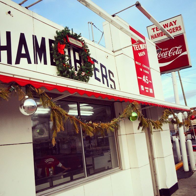 This Detroit Burger Joint Serves Slider Burgers Locals Say Haven’t Changed In Decades 6 First Bite On Michigan Avenue