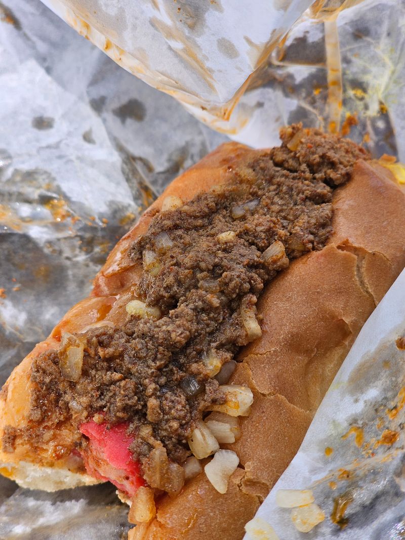 This Georgia Drive-In Serves Chili Dogs Locals Swear Taste Exactly Like They Remember From Childhood 6 The Iconic Chili Dog