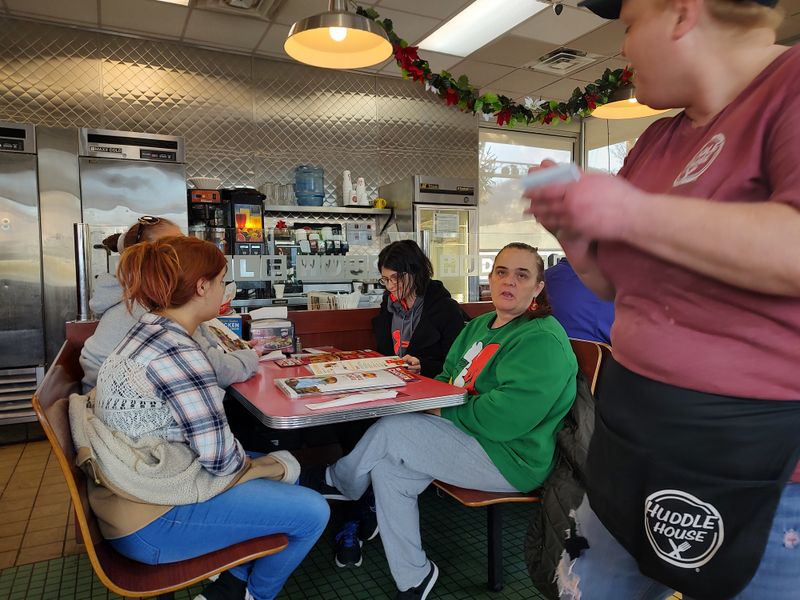 This Kentucky Mountain Diner Feels Like A Time Capsule Locals Refuse To Let Go 2 Sunrise Coffee And First Light Regulars