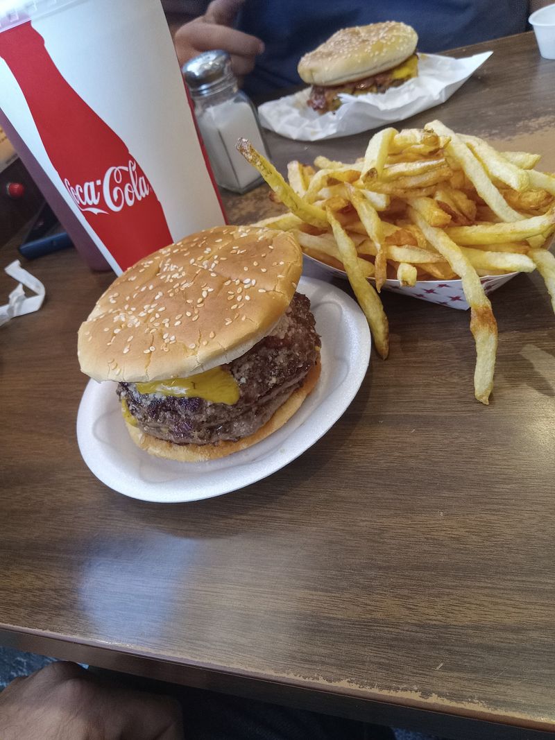 Signature 1958 Burger