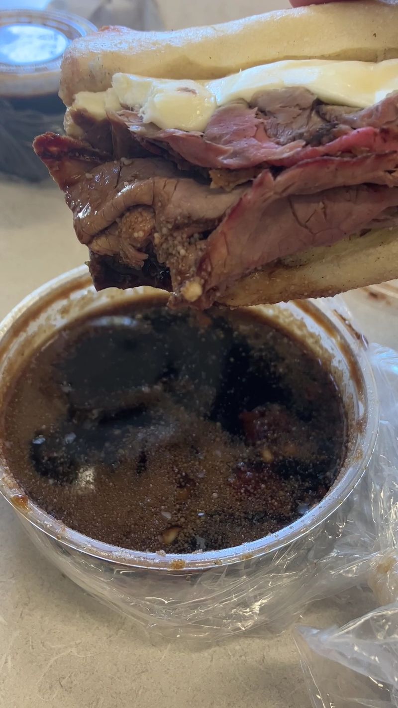 Legendary Roast Beef And Mutz Sandwich