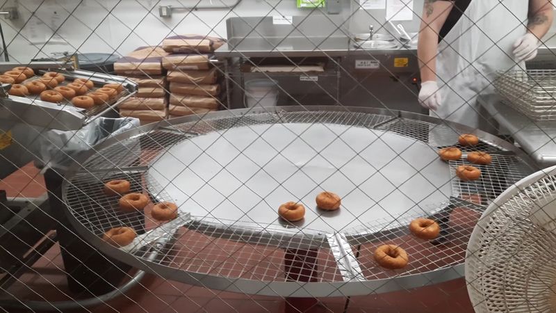 Fresh-Pressed Donuts Right From The Fryer