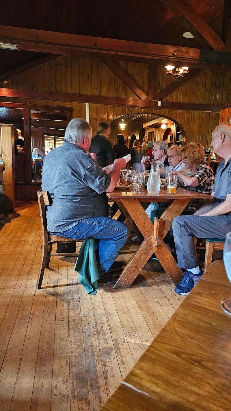 A Classic Northwoods Welcome