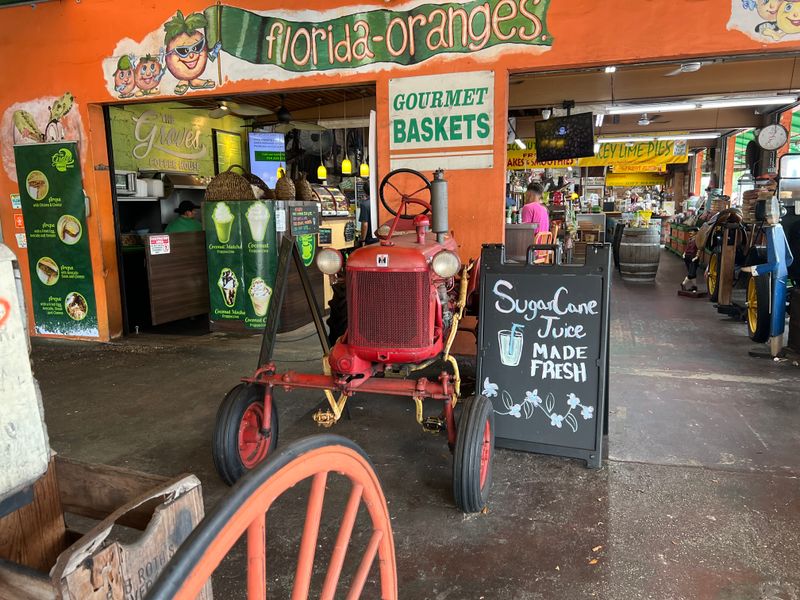 15 Pie Shops Across America Where Key Lime Still Reigns Supreme 20 Bob Roth's New River Groves – Davie, FL