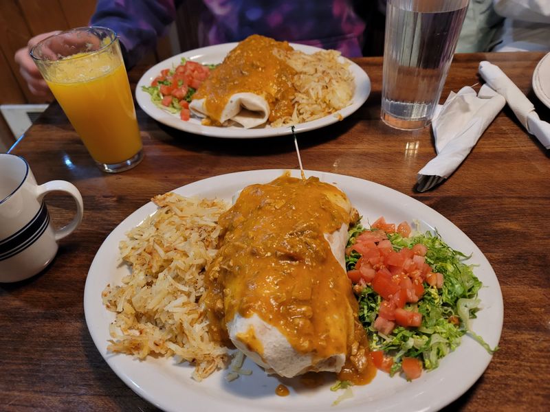 This Breckenridge Mountain Café Serves Breakfast Plates Travelers Swear Are Worth The Altitude 9 Green Pork Chili Kickstart