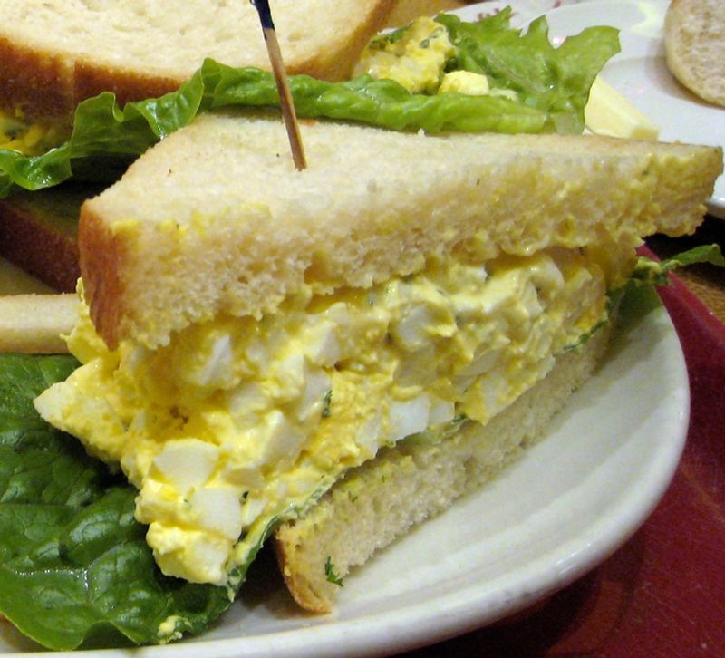 Egg salad sandwich