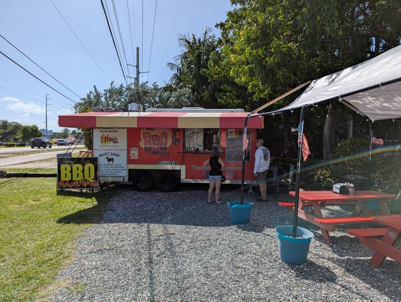 Mike’s BBQ 101 — Key Largo, Florida
