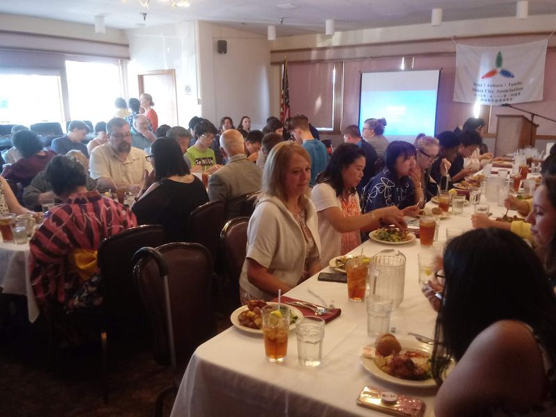 Weekend Brunch Crowd