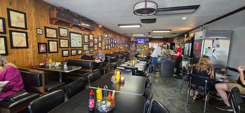 Counter Seating and Cozy Booths