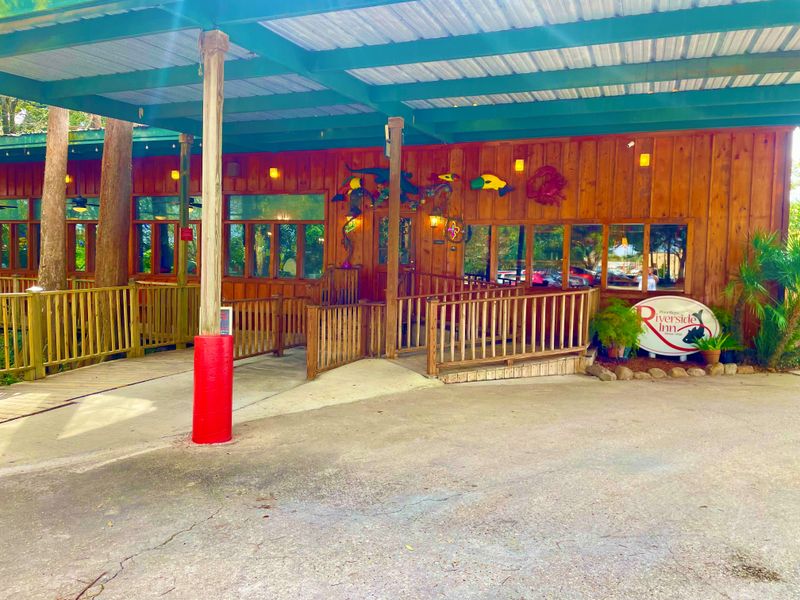 Poor Boy's Riverside Inn - Broussard, Louisiana