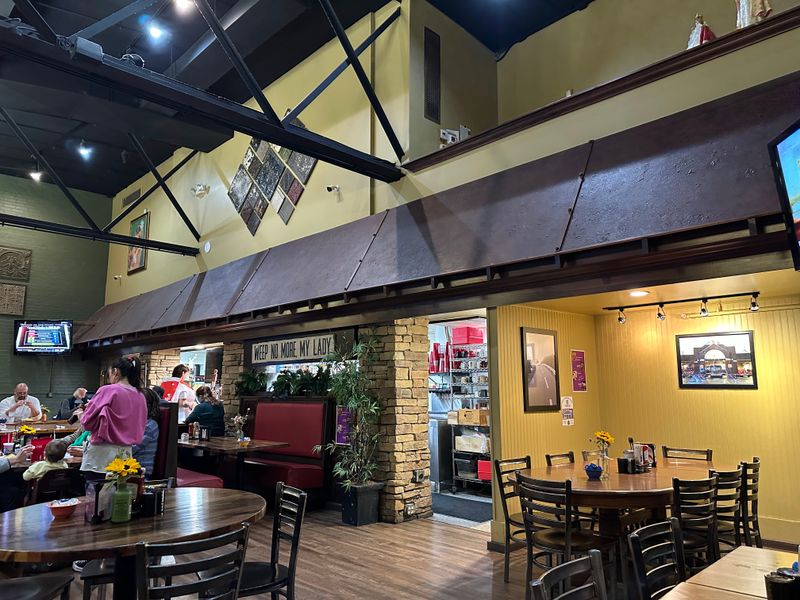 11 Kentucky Biscuits-and-Gravy Stops That Locals Say Start The Morning Right Every Time 8 Josie's Restaurant - Lexington, Kentucky