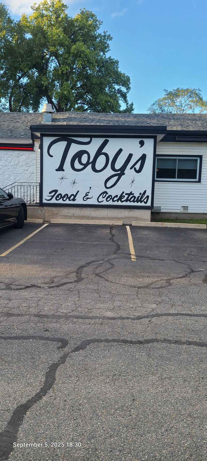 12 Wisconsin All-You-Can-Eat Fish Fries That Make Winter Weekends Feel Special 7 Toby’s Supper Club- Madison, Wisconsin