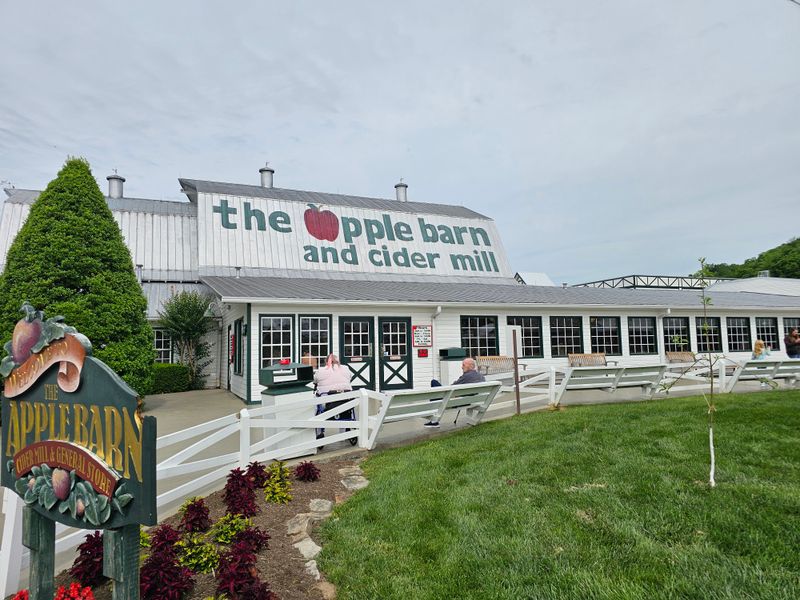 The Apple Barn & Cider Mill - Sevierville, Tennessee