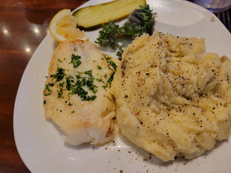 This Montana Supper Club Serves Hand-Cut Beef Steaks Locals Call “Pure Big Sky Comfort on a Plate” 18 Family Friendly Sunday Supper