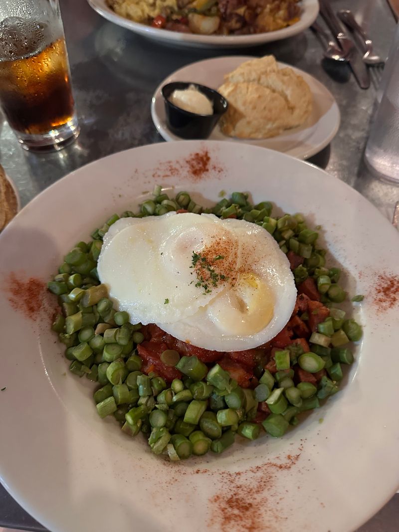 Seasonal Twists On Benedict