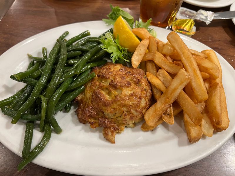 This Maryland Crab Cake Counter Has Locals Timing Their Visits Like A Ritual 6 Smart Sidekicks For Your Cake