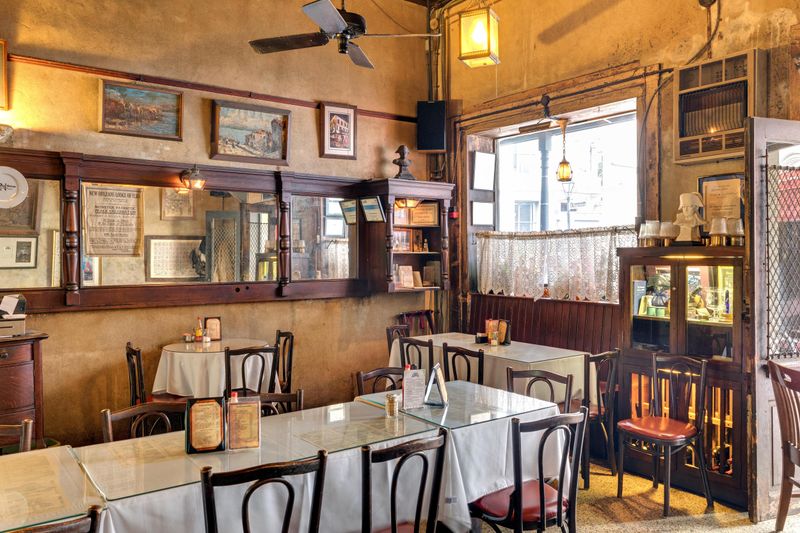 This Louisiana French Quarter Café Serves Warm Muffulettas So Good, Every Bite Feels Like Its Own Little Holiday 19 Dessert Decisions