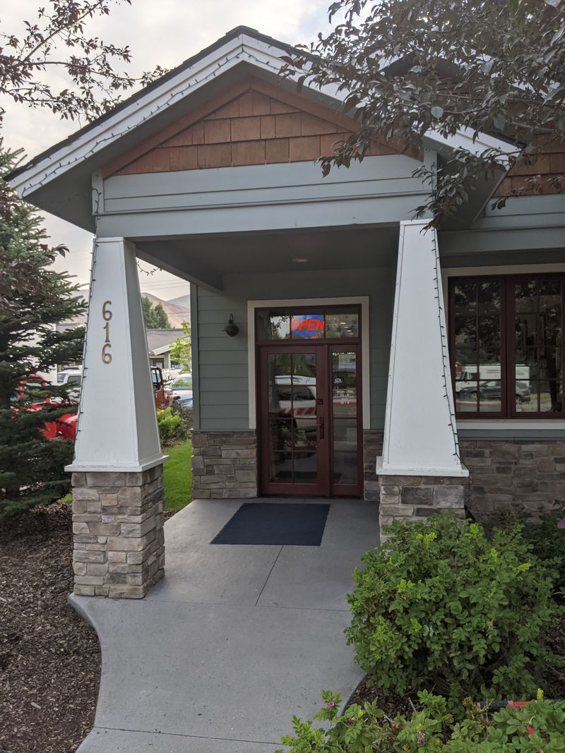 Guffy's Gun & Pawn - Hailey, Idaho