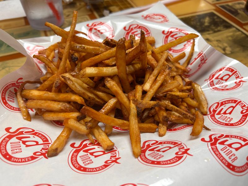 I Traveled Across America to Try 21 Cheeseburgers With Secret Sauce, and 5 Were Absolutely Next-Level 18 Sid's Diner - El Reno, Oklahoma