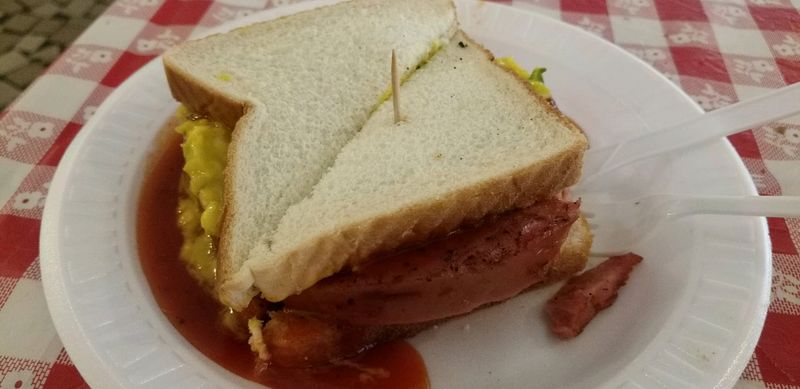 Sauce, Slaw, And Bark Harmony