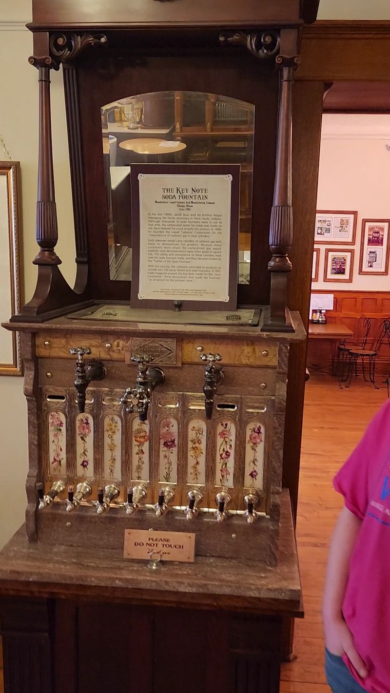 This Indiana Soda Fountain Serves Hand-Dipped Ice Cream Locals Say Is A Sweet Tradition 29 First Timers Become Regulars