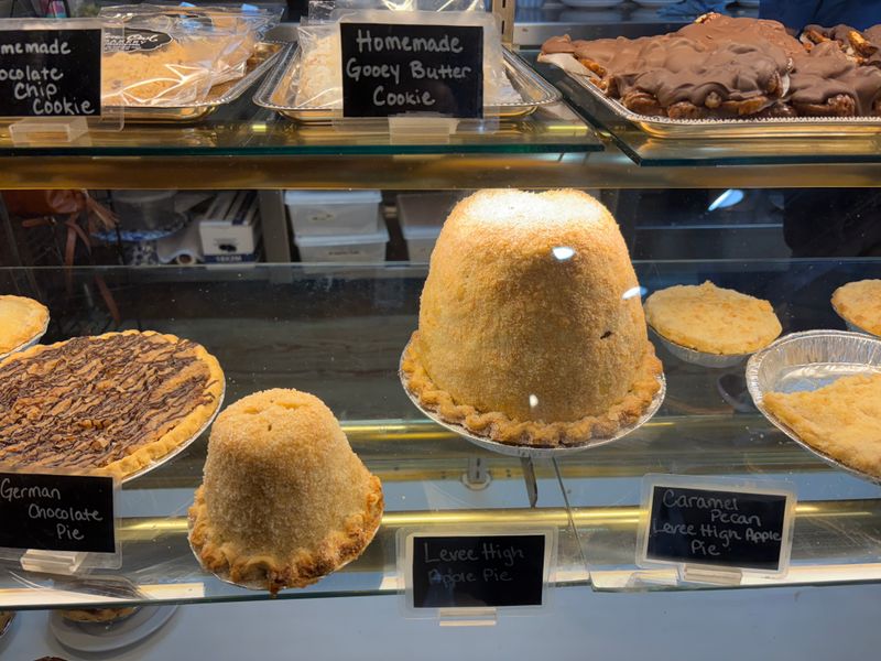 The Blue Owl Restaurant & Bakery - Kimmswick, Missouri