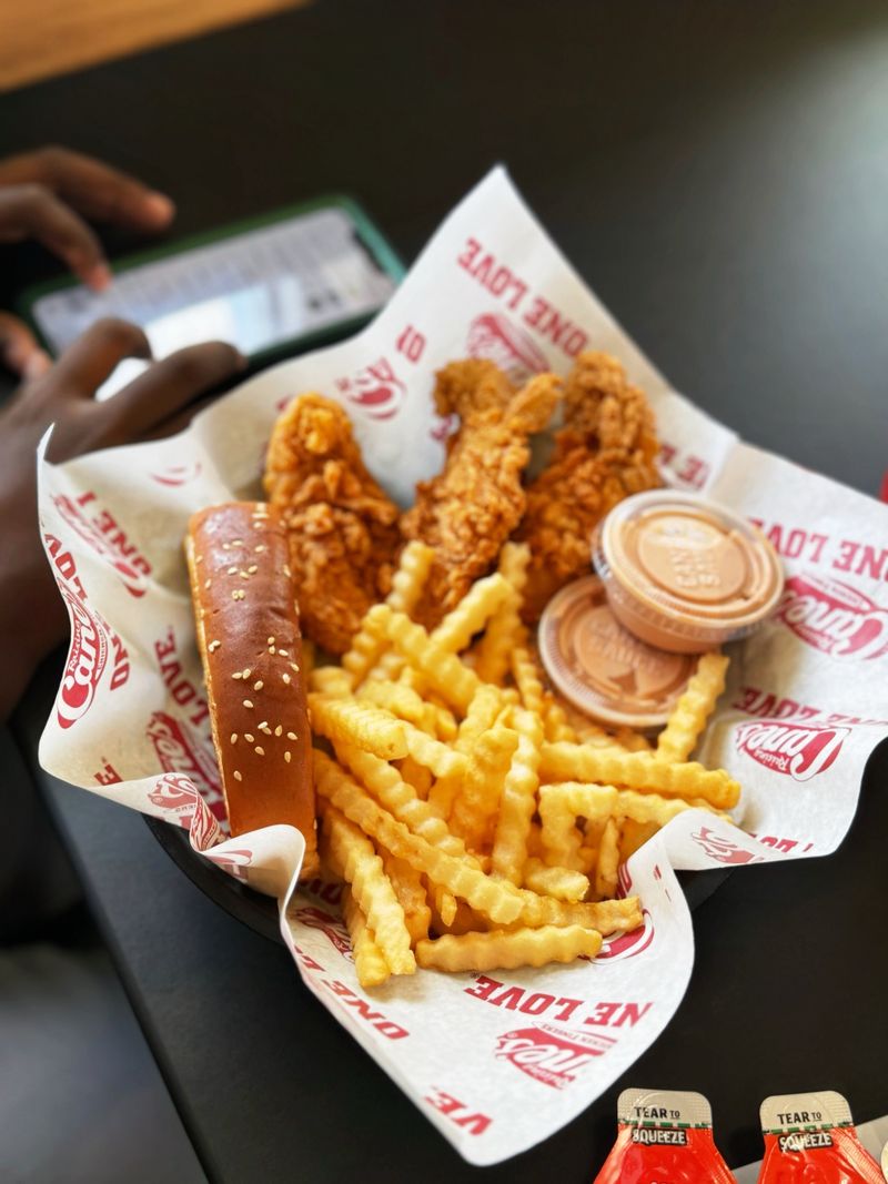 I Drove Across America to Taste 19 Fried Chicken Sandwiches, and 5 Had the Perfect Crunch 14 Raising Cane's Chicken Fingers - Baton Rouge, Louisiana