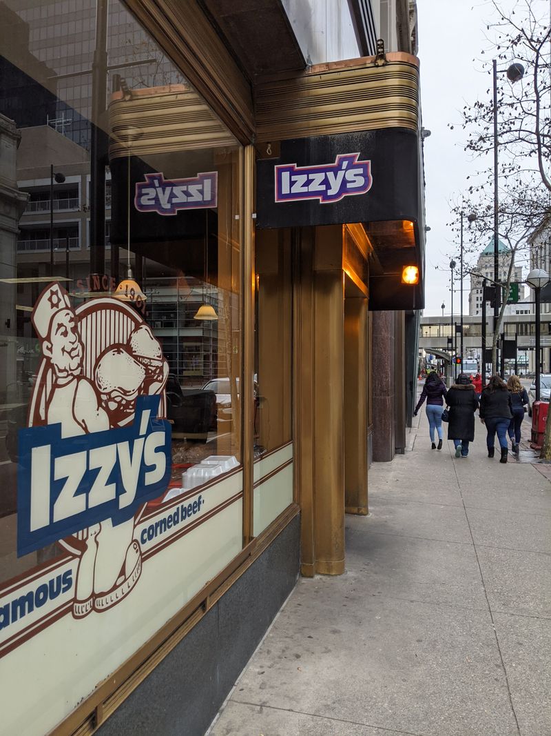 Izzy's - Elm Street - Cincinnati, Ohio